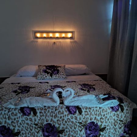 Hotel Kamelot Parque Central Quetzaltenango Eksteriør billede