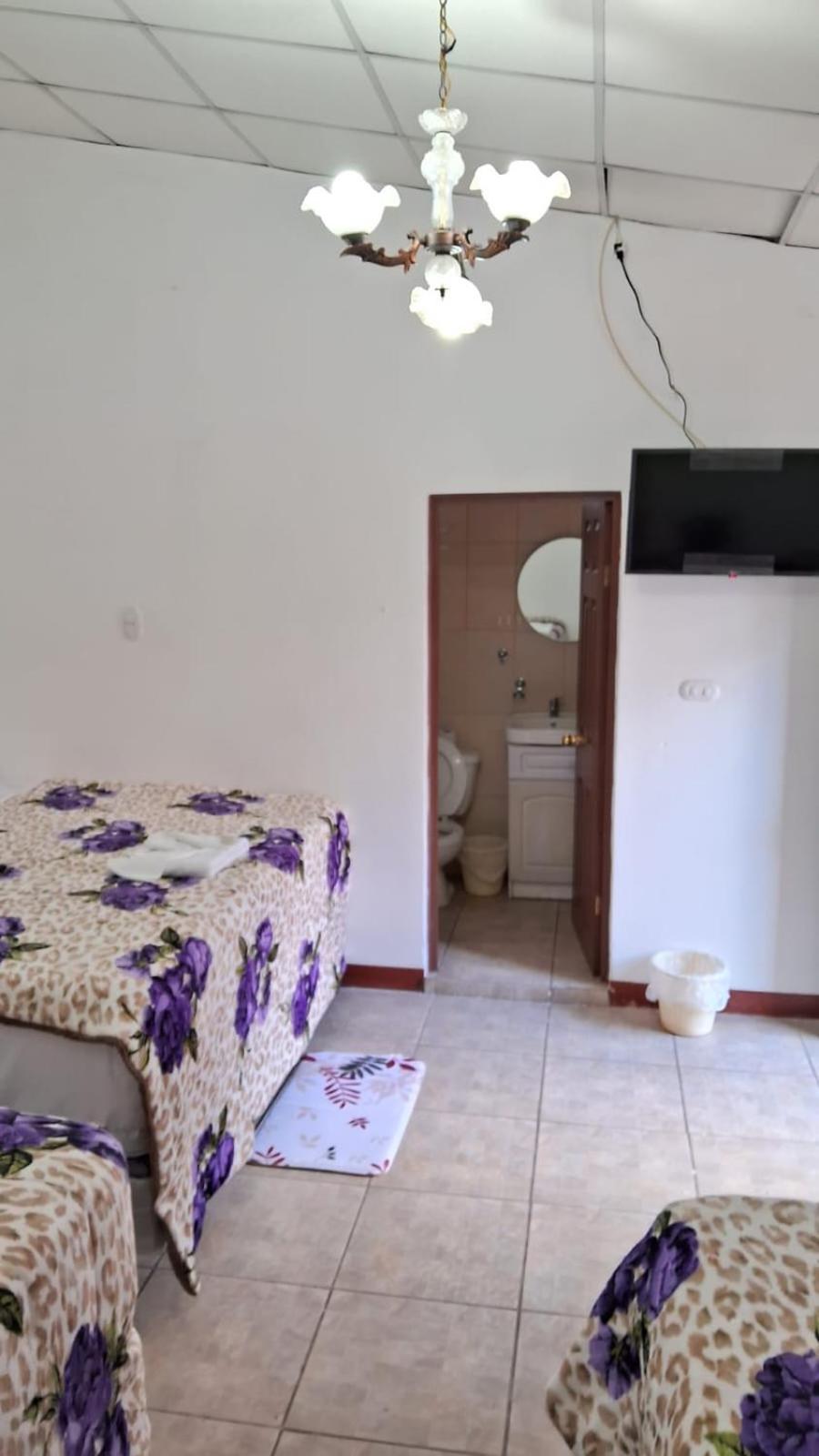 Hotel Kamelot Parque Central Quetzaltenango Eksteriør billede