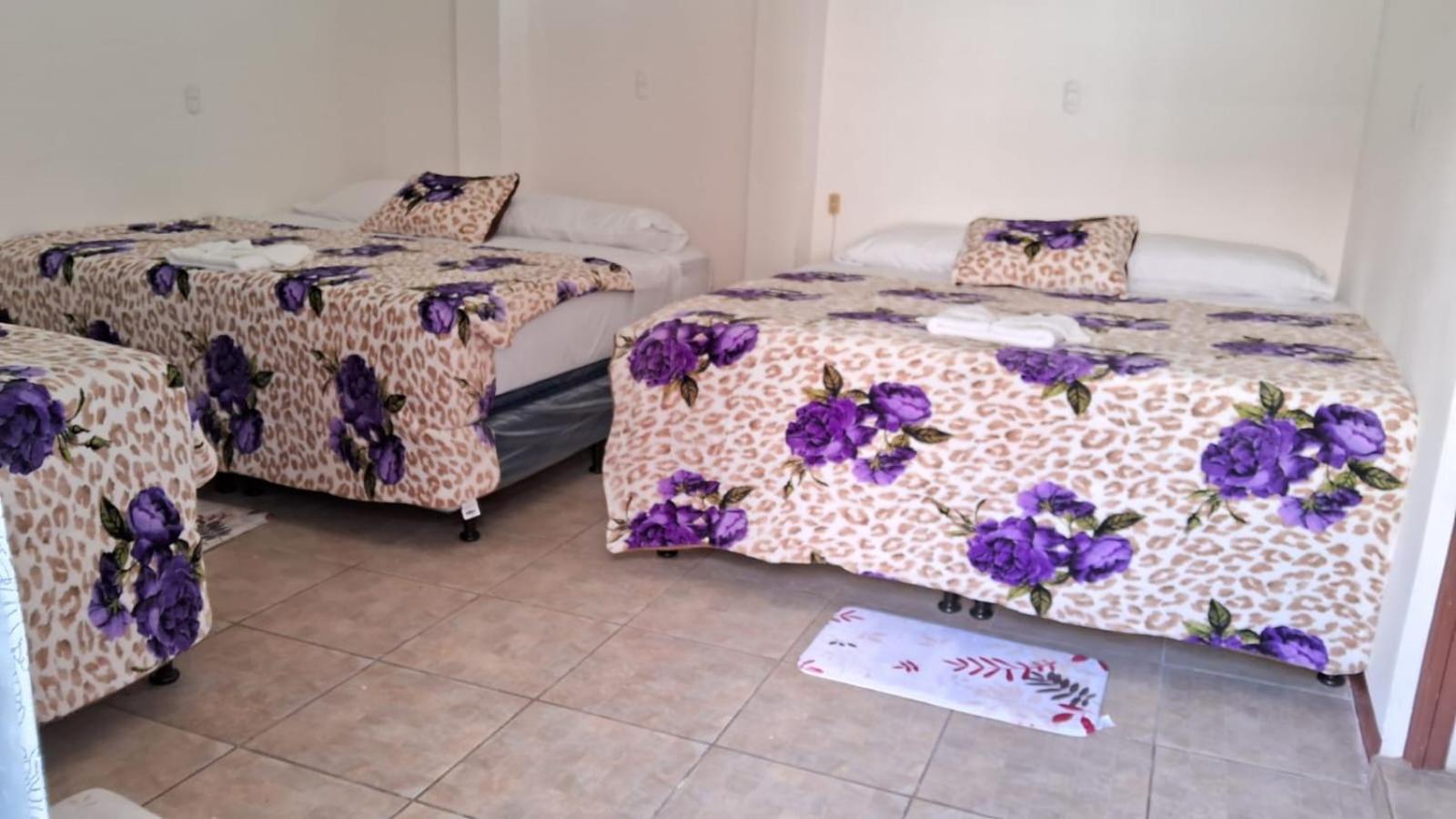 Hotel Kamelot Parque Central Quetzaltenango Eksteriør billede