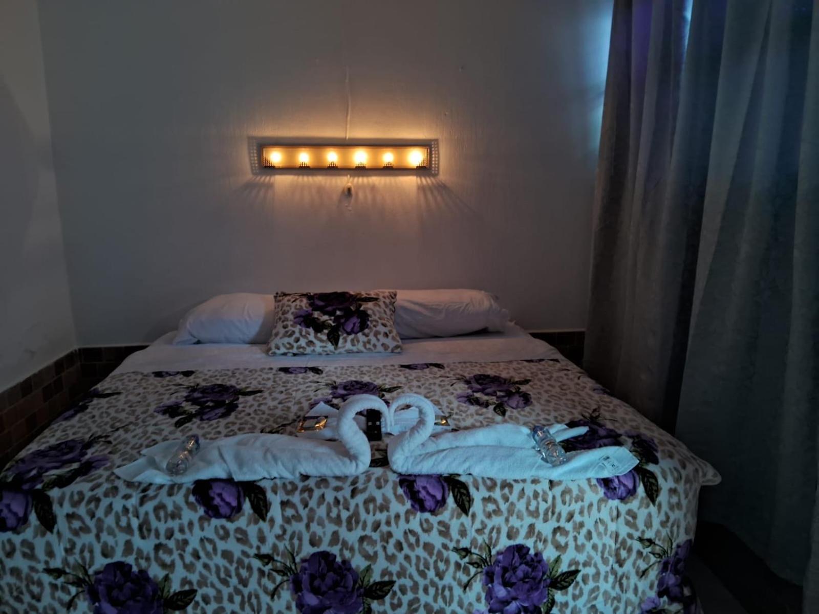 Hotel Kamelot Parque Central Quetzaltenango Eksteriør billede